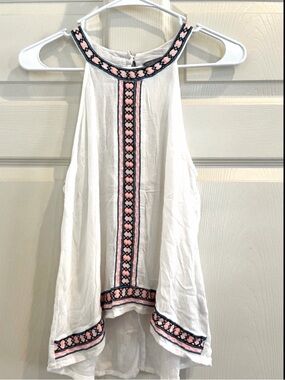CHARLOTTE RUSSE summer top